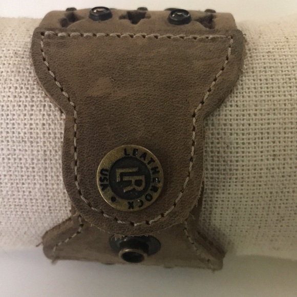 Leatherock Womens Adjustable Snap Stud & Rhinestones Gray Leather Bracelet - Picture 2 of 5